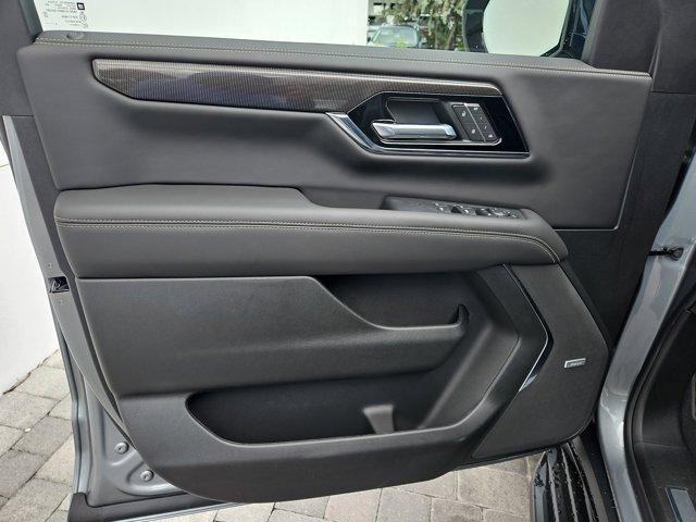 new 2025 GMC Yukon XL car, priced at $77,740