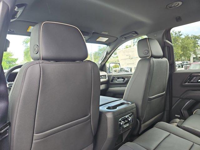 new 2025 GMC Yukon XL car, priced at $77,740