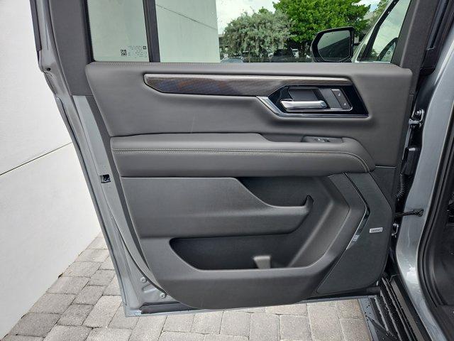 new 2025 GMC Yukon XL car, priced at $77,740