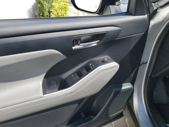 used 2021 Toyota Highlander car, priced at $29,953