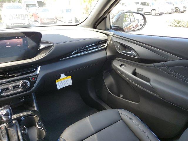 new 2025 Buick Envista car, priced at $30,690