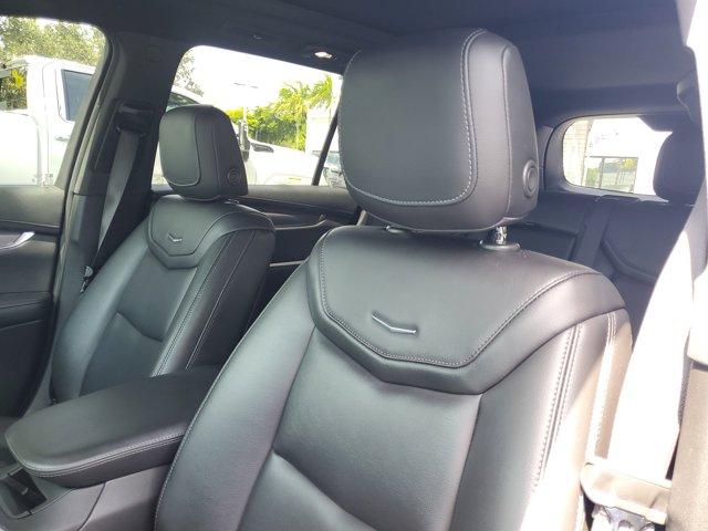 used 2022 Cadillac XT6 car, priced at $28,429