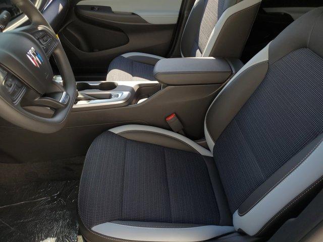 new 2025 Buick Envista car, priced at $25,690