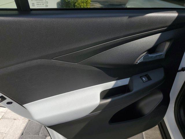 new 2025 Buick Envista car, priced at $25,690