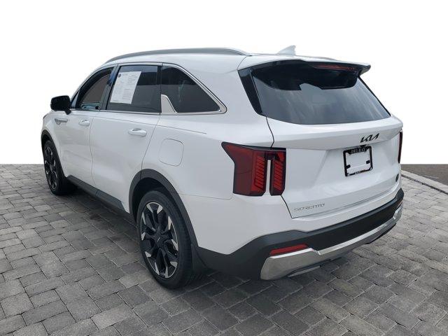 used 2024 Kia Sorento car, priced at $35,637