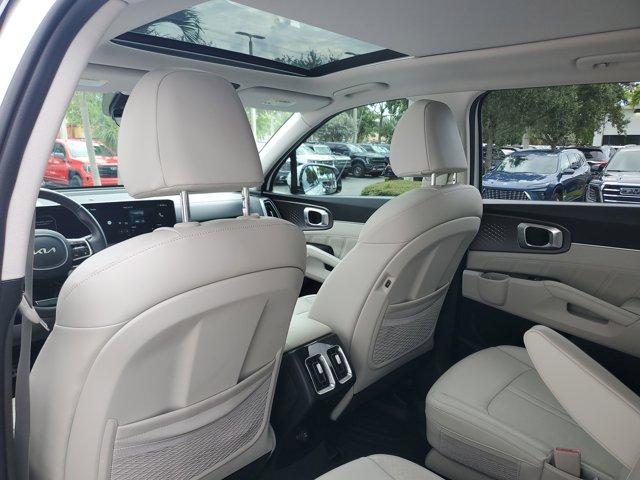used 2024 Kia Sorento car, priced at $35,637