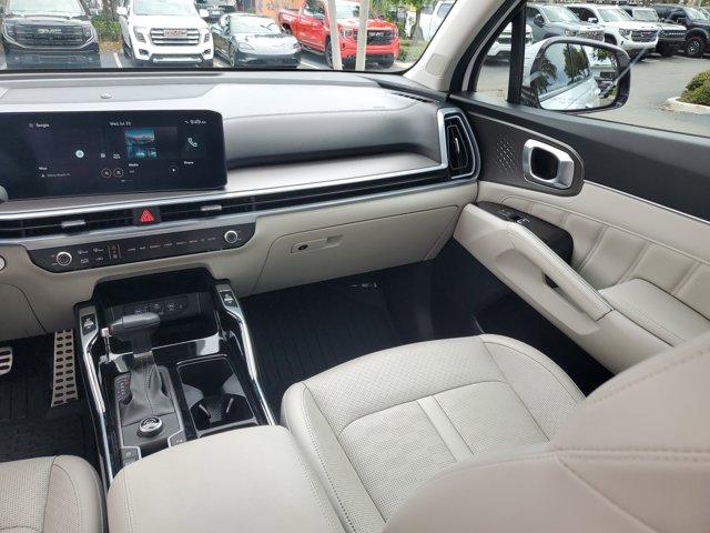 used 2024 Kia Sorento car, priced at $35,637
