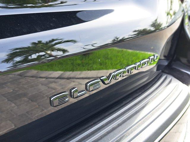 new 2025 GMC Yukon XL car, priced at $75,305