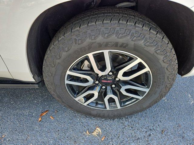 used 2023 GMC Yukon car, priced at $64,473