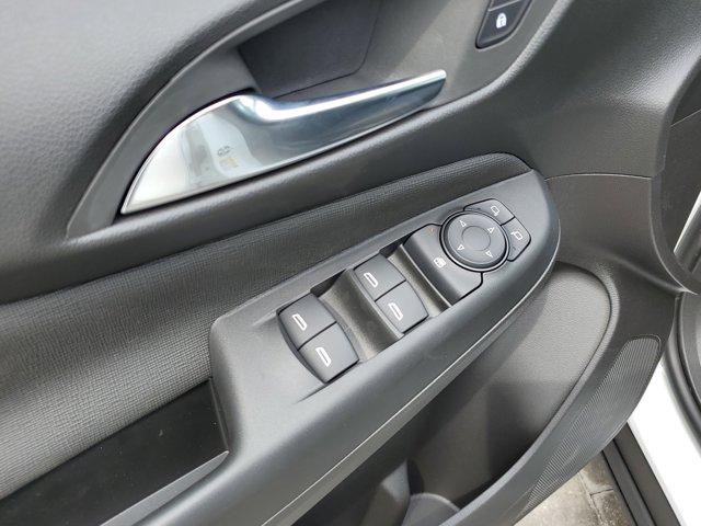 new 2025 Buick Envista car, priced at $25,095