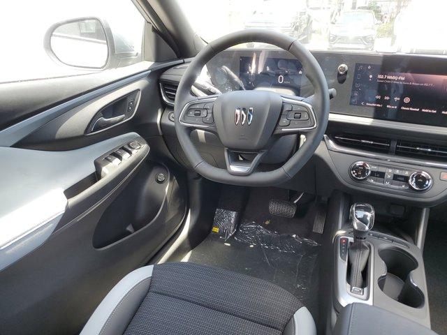 new 2025 Buick Envista car, priced at $27,180