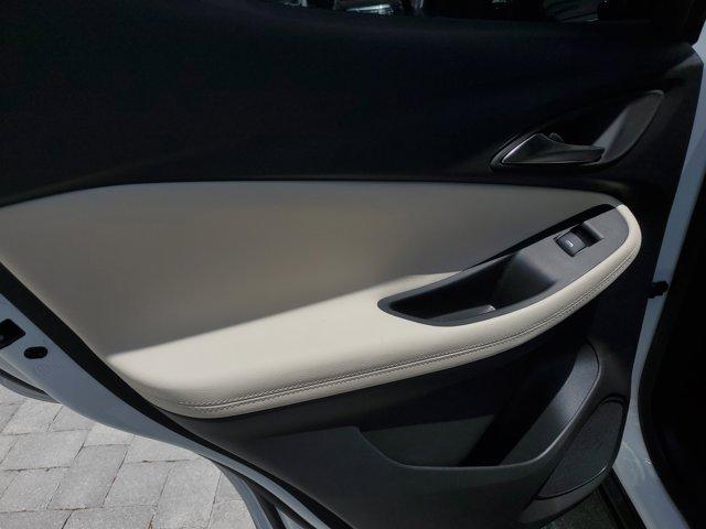 new 2025 Buick Encore GX car, priced at $29,025