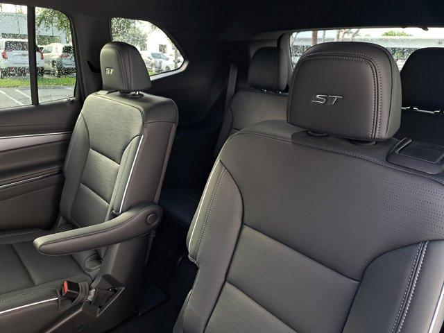 new 2025 Buick Enclave car, priced at $46,550