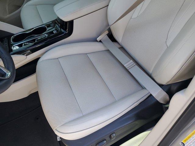 used 2022 Buick Envision car, priced at $25,569
