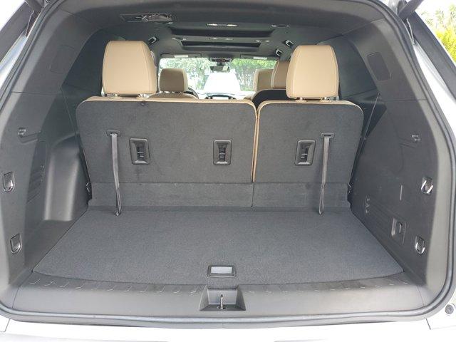 used 2023 Chevrolet Traverse car, priced at $40,692