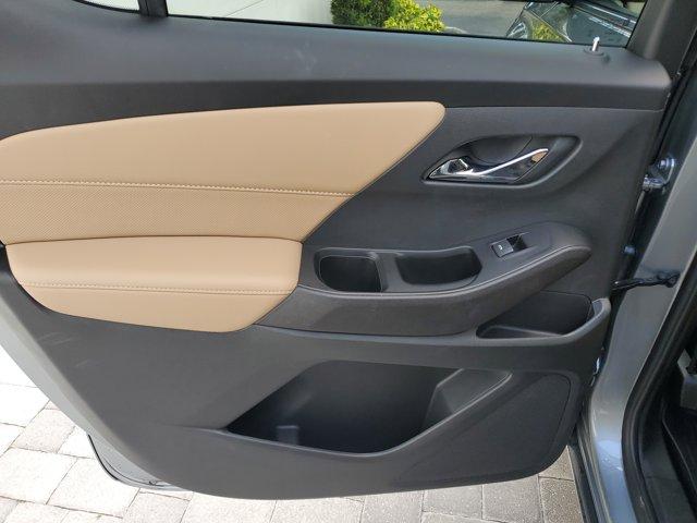 used 2023 Chevrolet Traverse car, priced at $40,692