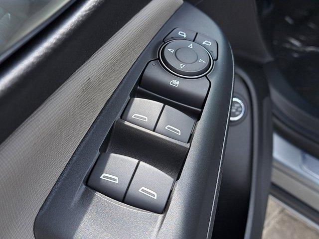 new 2025 Buick Envista car, priced at $31,585