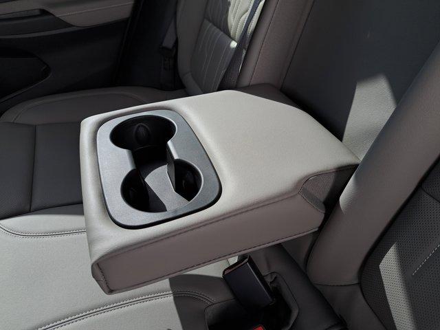 new 2025 Buick Envista car, priced at $31,585