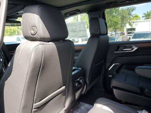 new 2025 GMC Yukon car, priced at $86,154