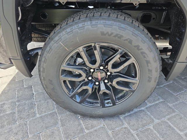 new 2025 GMC Sierra 1500 car, priced at $52,980