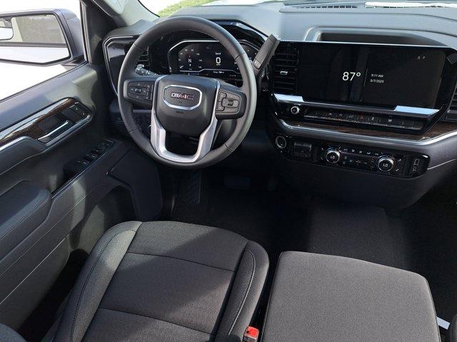new 2025 GMC Sierra 1500 car, priced at $55,185
