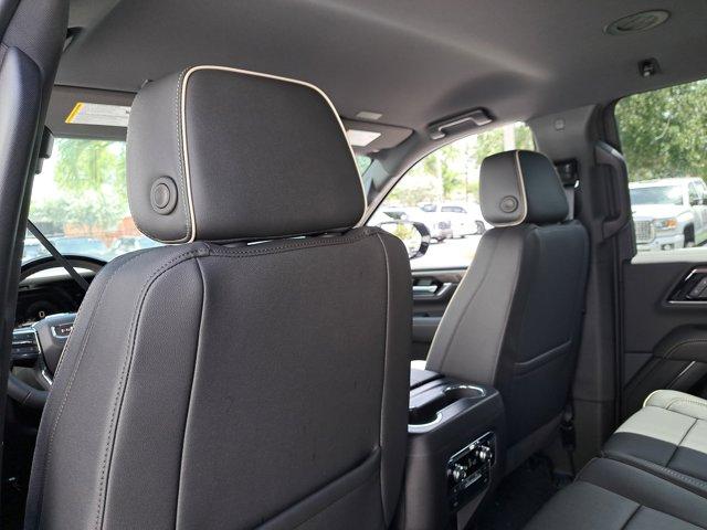 new 2025 GMC Yukon XL car, priced at $77,155