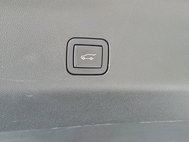 used 2023 GMC Yukon car, priced at $66,152