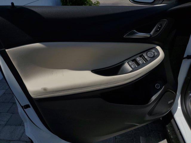 new 2025 Buick Encore GX car, priced at $33,315