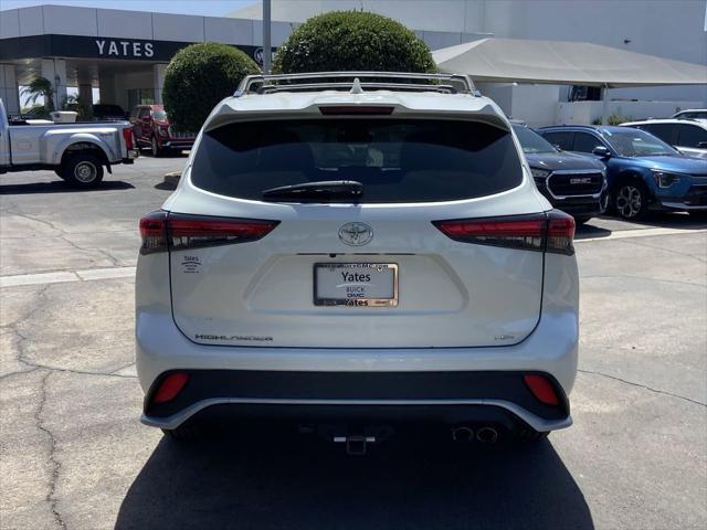 used 2021 Toyota Highlander car, priced at $34,396