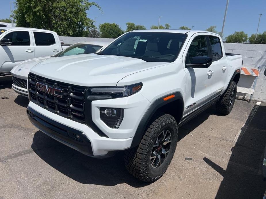 new 2024 GMC Canyon car