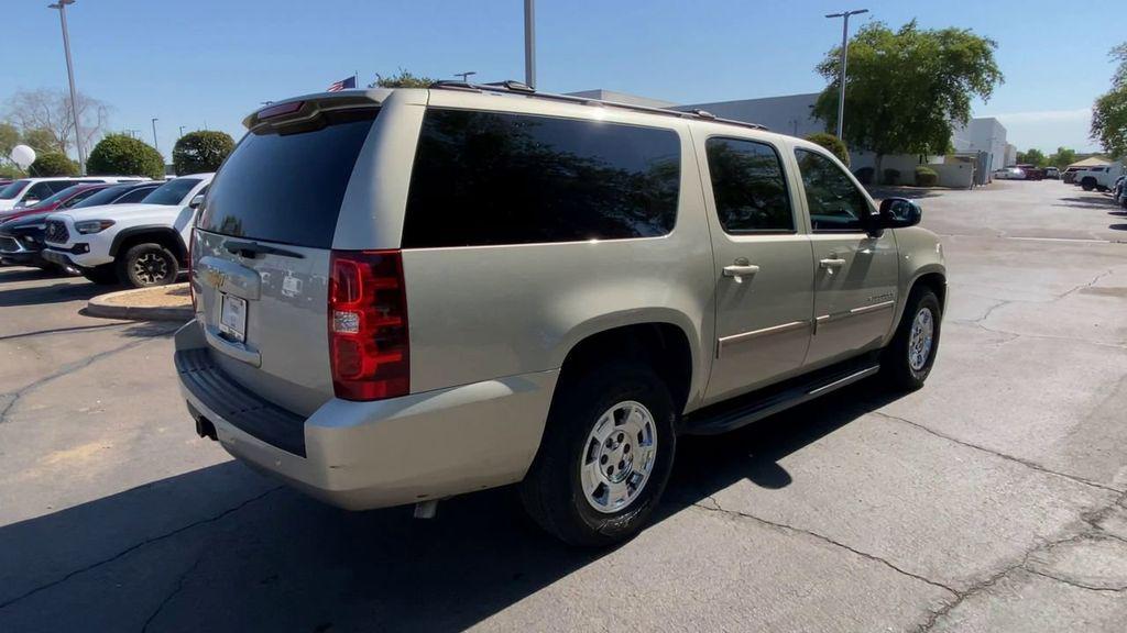 used 2014 Chevrolet Suburban car, priced at $8,990