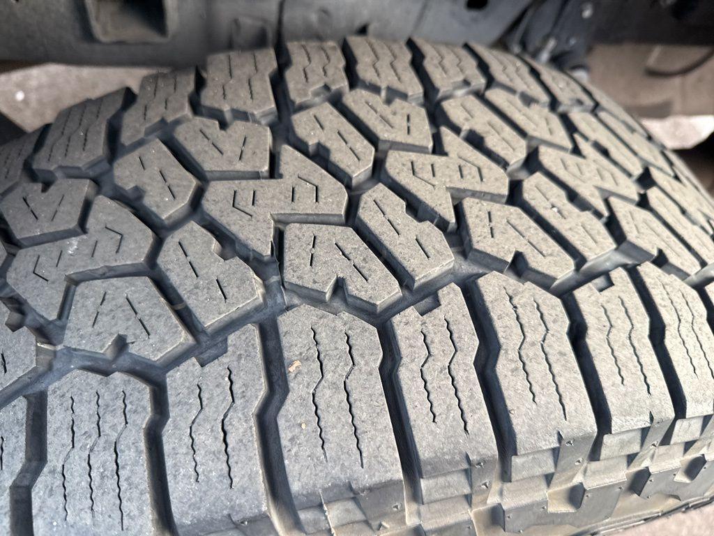 used 2023 Jeep Gladiator car, priced at $36,000