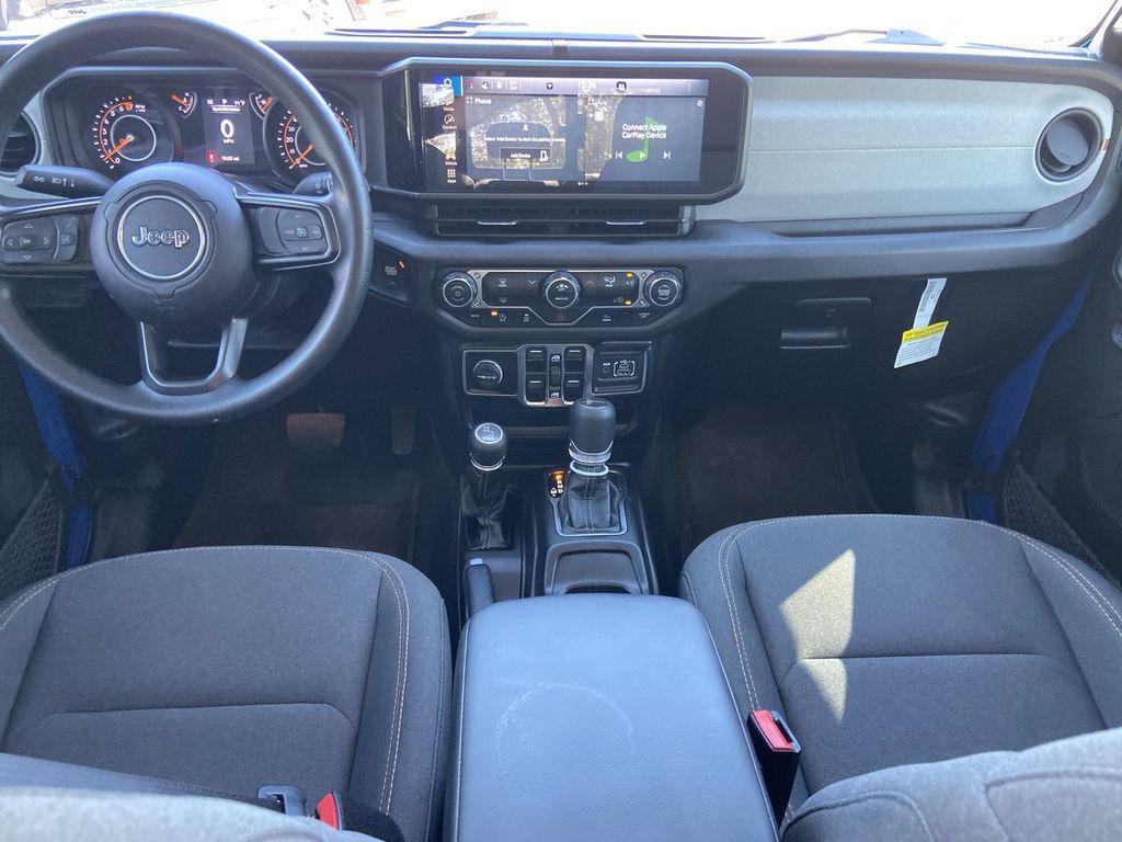 used 2025 Jeep Gladiator car, priced at $38,200