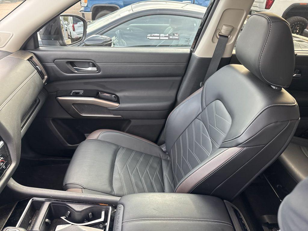 used 2023 Nissan Pathfinder car, priced at $34,580