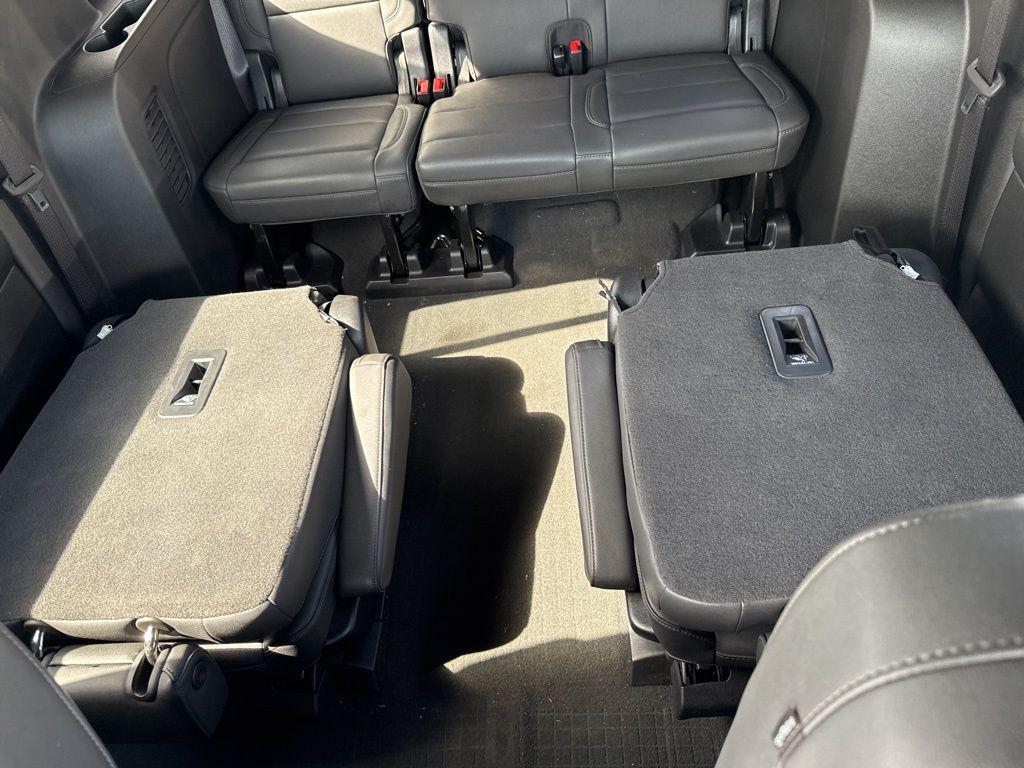 used 2025 Chevrolet Suburban car, priced at $64,500