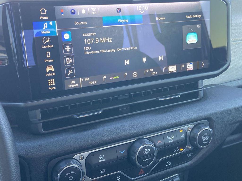 used 2025 Jeep Gladiator car, priced at $41,500