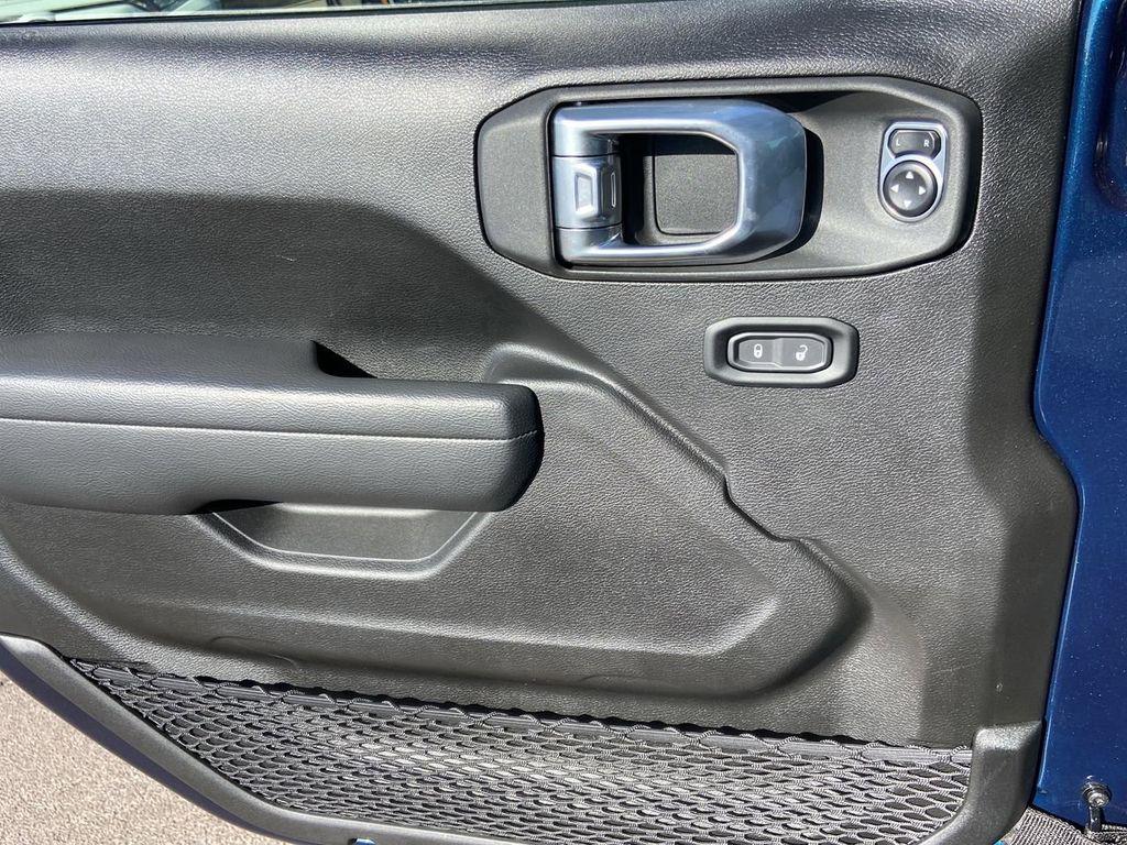 used 2025 Jeep Gladiator car, priced at $41,500