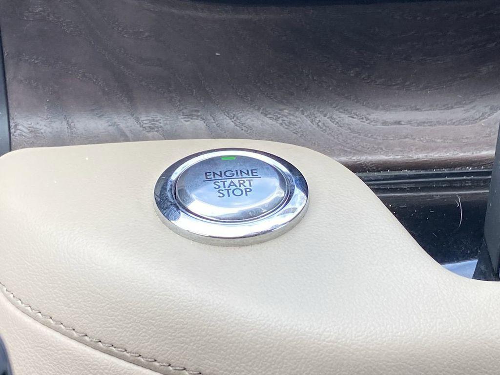 used 2020 Lincoln Aviator car, priced at $33,888