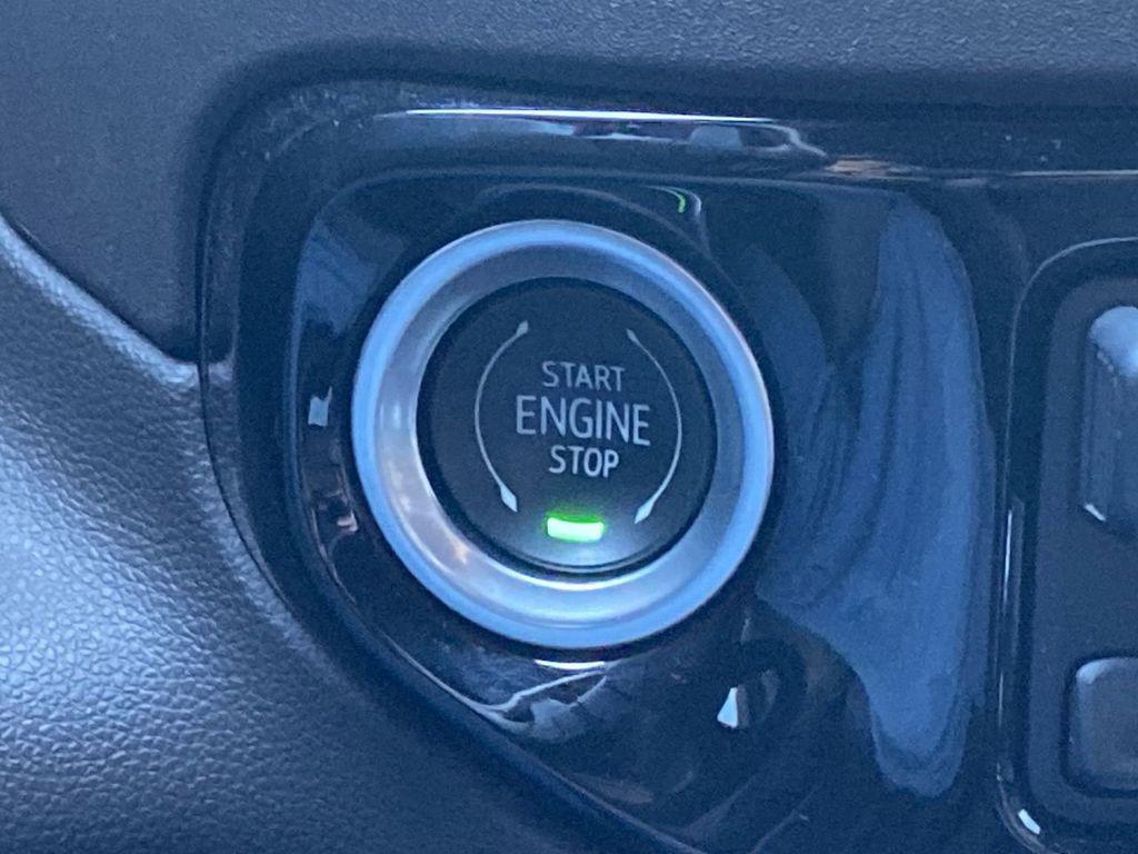 used 2022 Chevrolet Silverado 1500 car, priced at $38,996