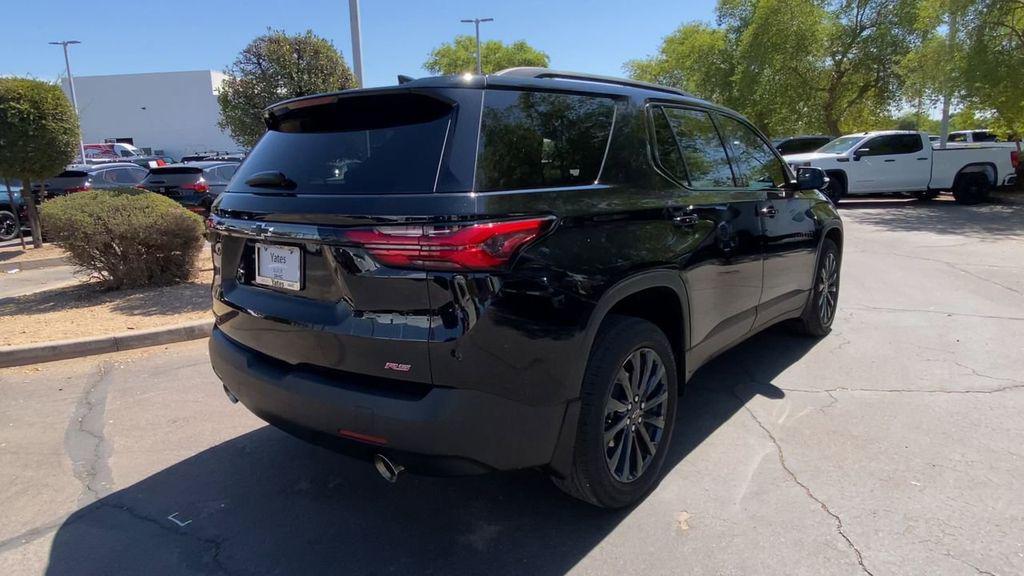 used 2023 Chevrolet Traverse car, priced at $31,286