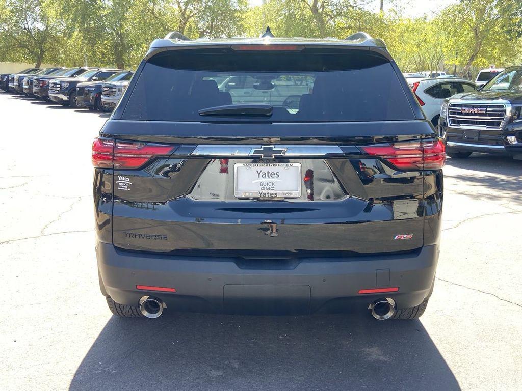 used 2023 Chevrolet Traverse car, priced at $31,286
