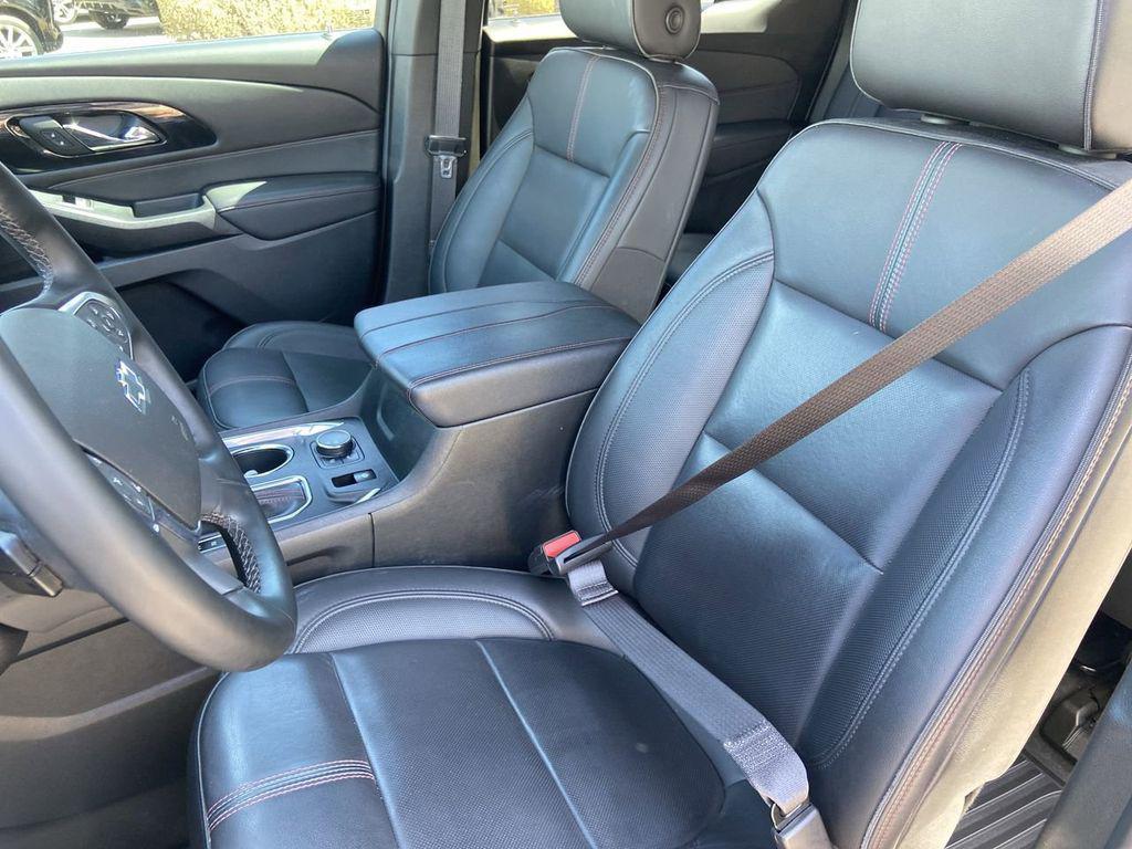 used 2023 Chevrolet Traverse car, priced at $31,286