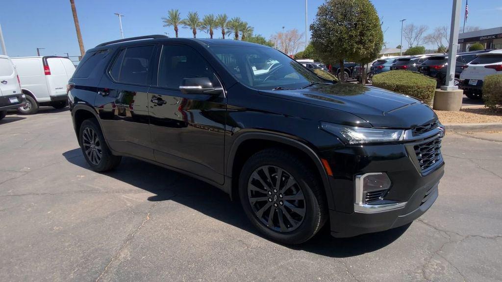 used 2023 Chevrolet Traverse car, priced at $31,286