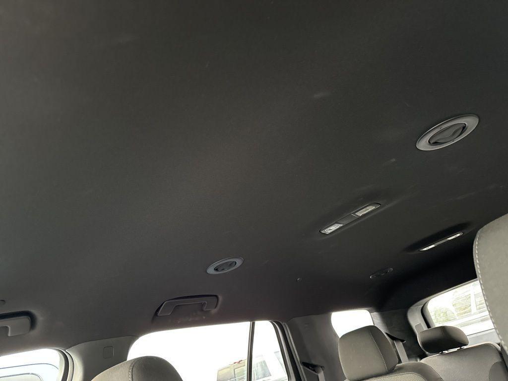 used 2023 Chevrolet Traverse car, priced at $22,368