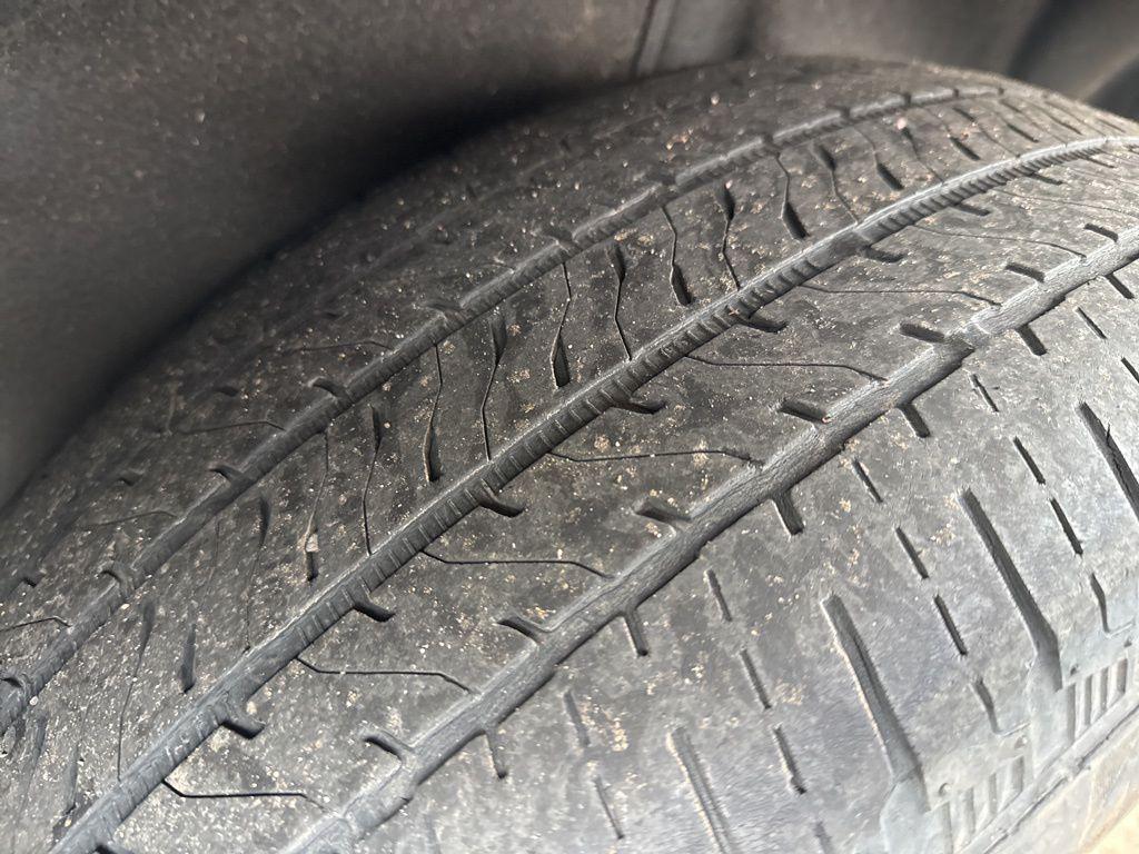 used 2023 Chevrolet Traverse car, priced at $22,368