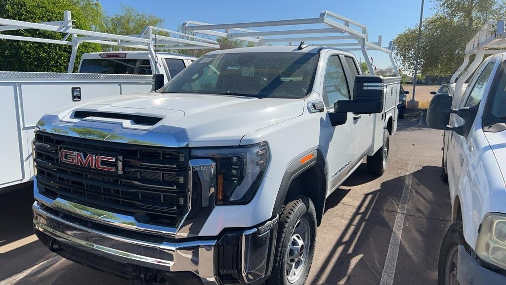 new 2024 GMC Sierra 2500 car, priced at $53,978