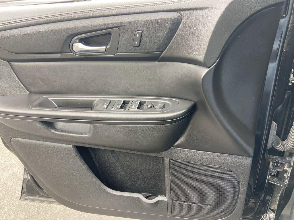used 2015 GMC Acadia car, priced at $9,800