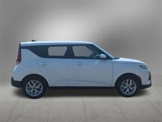 used 2022 Kia Soul car, priced at $17,697