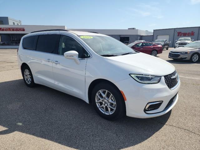 used 2022 Chrysler Pacifica car, priced at $23,595