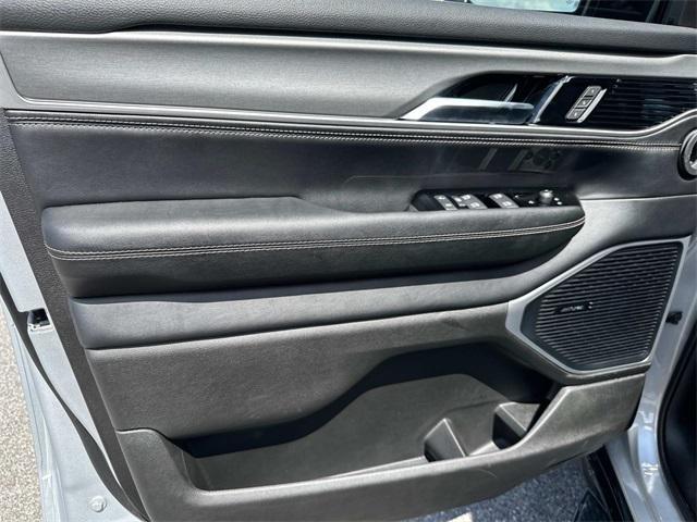 new 2025 Jeep Wagoneer car, priced at $72,624